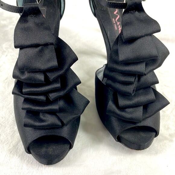 Nina Black Ruffle 4 1/2 Heel Adjustable Ankle Strap Peep Toe Shoe Size 7 1/2 - Picture 10 of 15